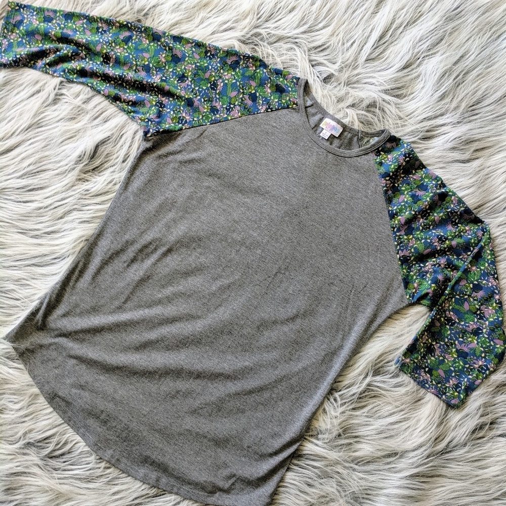 LuLaRoe L Randy 3/4 Sleeve Raglan Top